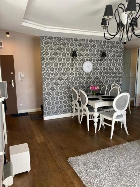 Apartament 1-go Maja *